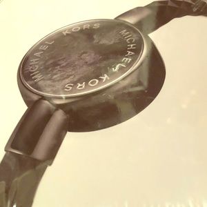 Michael Kors fitness tracker
